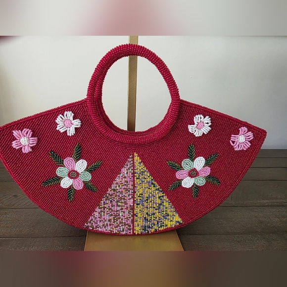 Vintage Inspired Red Beaded Floral Handbag - Picture 2 of 12